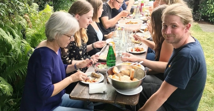 1908 Mittagspause Grillen (3) 1908 Mittagspause Grillen (3)