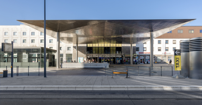 Vordächer Bahnhofsplatz Ulm | SHA Scheffler Helbich Architekten Vordächer Bahnhofsplatz Ulm | SHA Scheffler Helbich Architekten