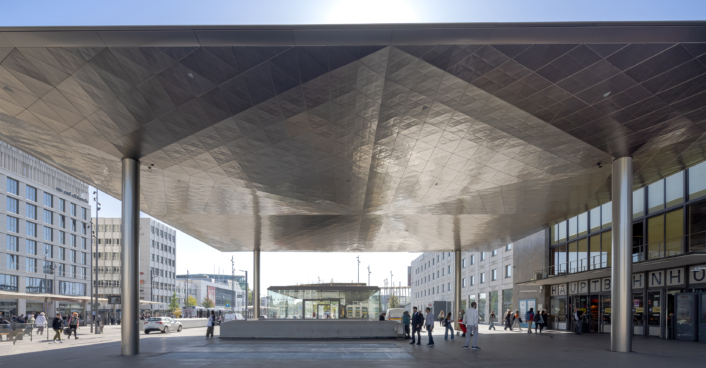 Vordächer Bahnhofsplatz Ulm | SHA Scheffler Helbich Architekten Vordächer Bahnhofsplatz Ulm | SHA Scheffler Helbich Architekten
